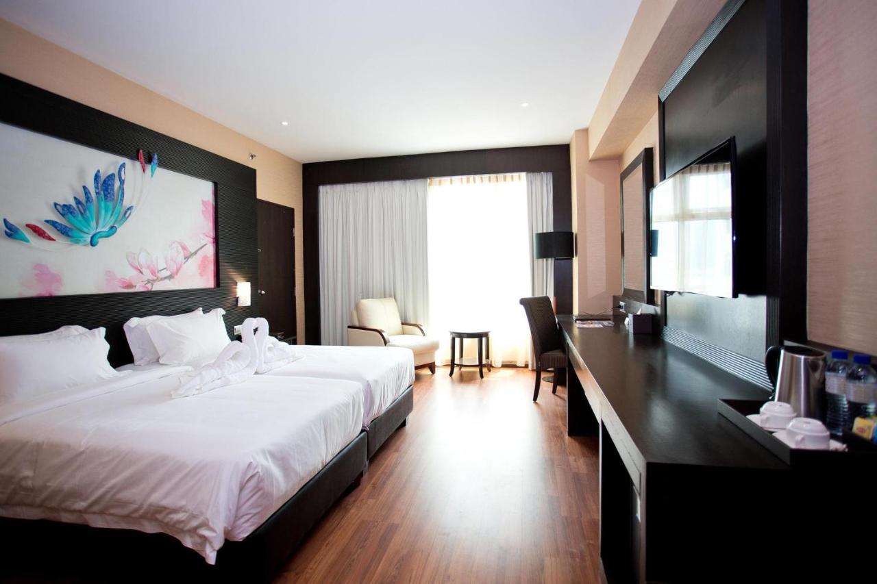 Vouk Hotel Suites, Penang George Town Dış mekan fotoğraf